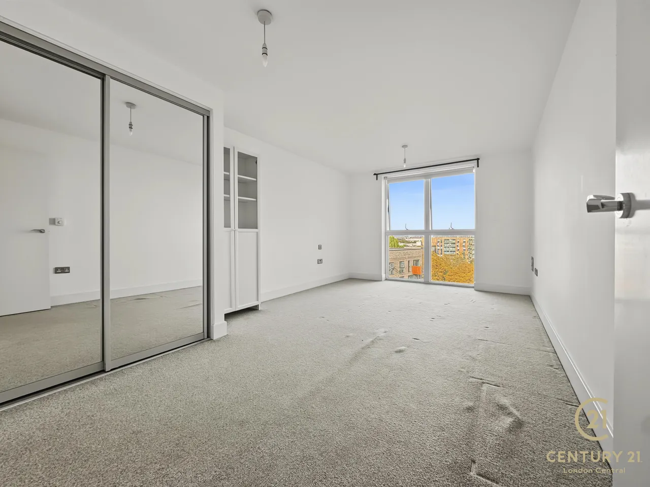 Lakeside Drive, Park Royal, NW10, photo 11