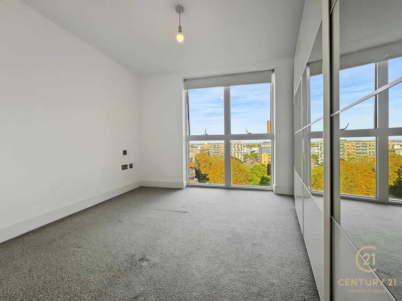Lakeside Drive, Park Royal, NW10, photo 15