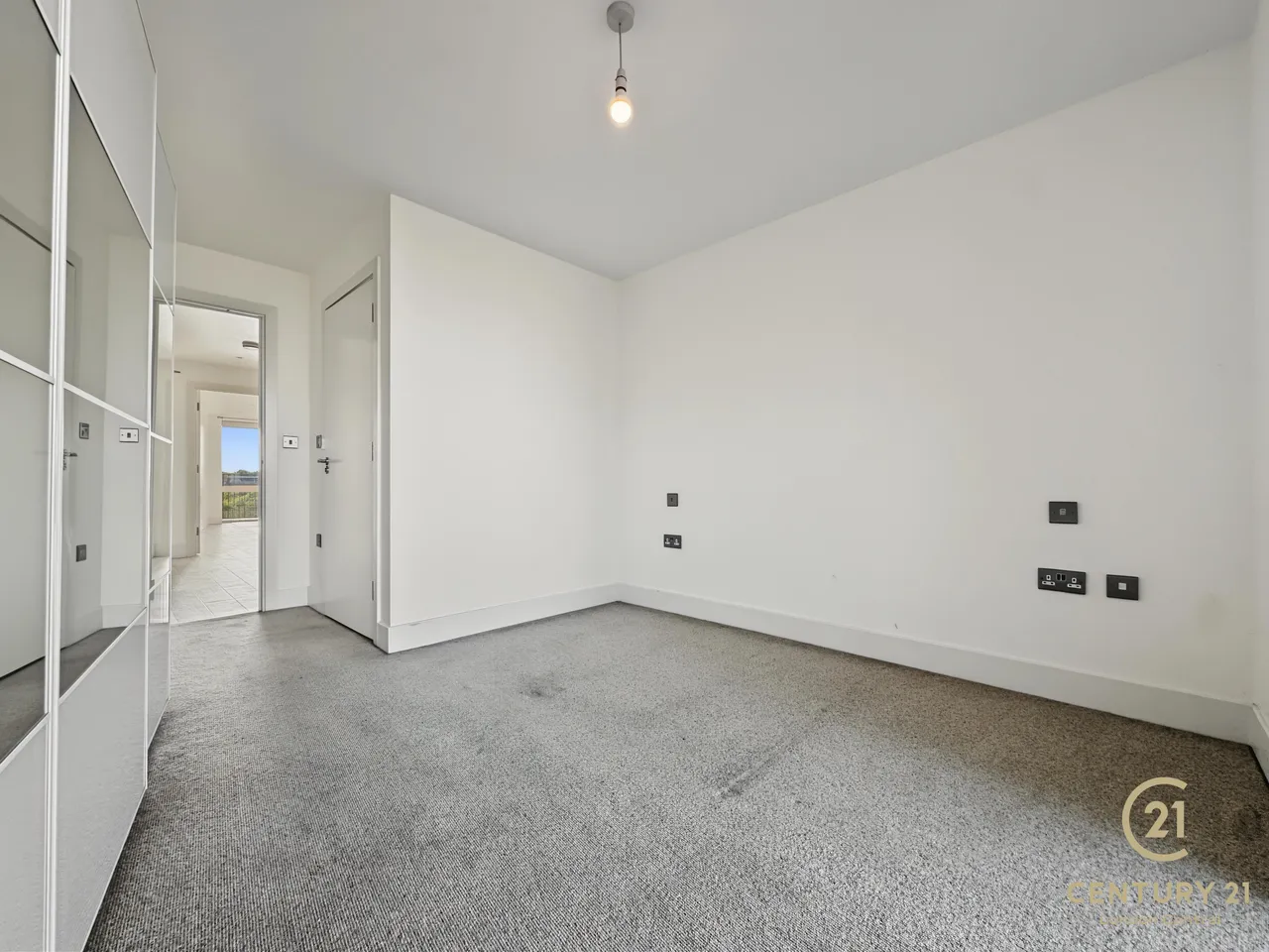 Lakeside Drive, Park Royal, NW10, photo 18