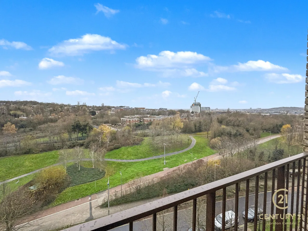 Lakeside Drive, Park Royal, NW10, photo 9
