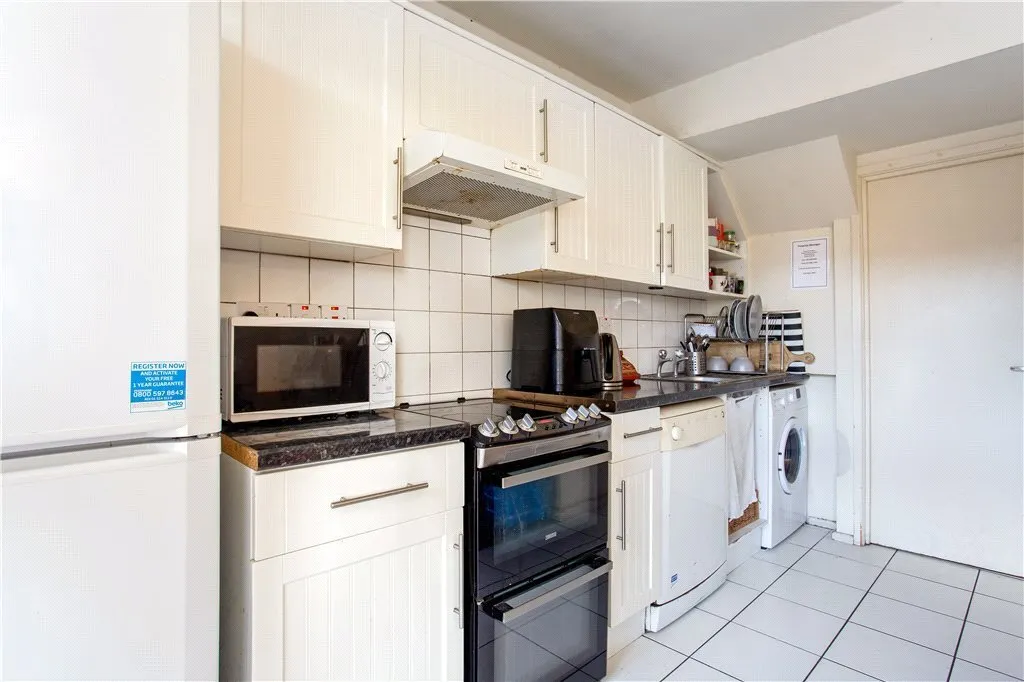 Morris House, Solon New Road Estate, London, SW4, photo 5
