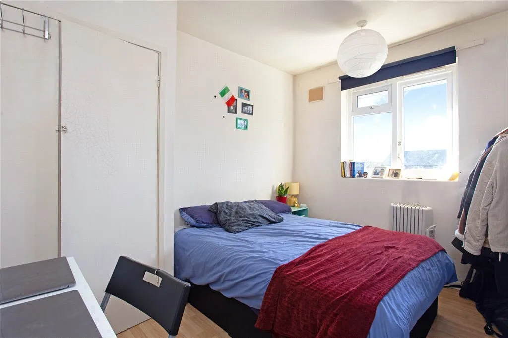 Morris House, Solon New Road Estate, London, SW4, photo 9