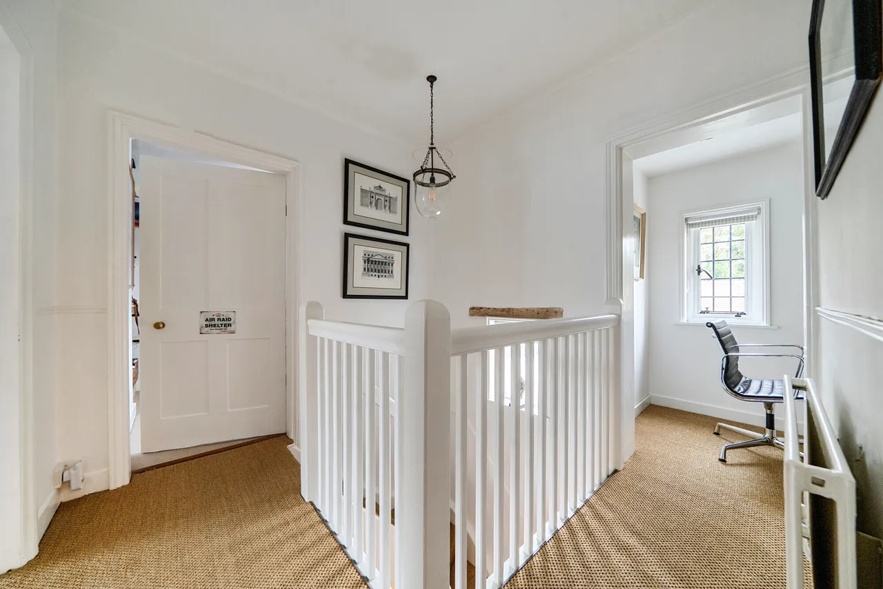 Petworth Road, Haslemere, GU27, photo 11