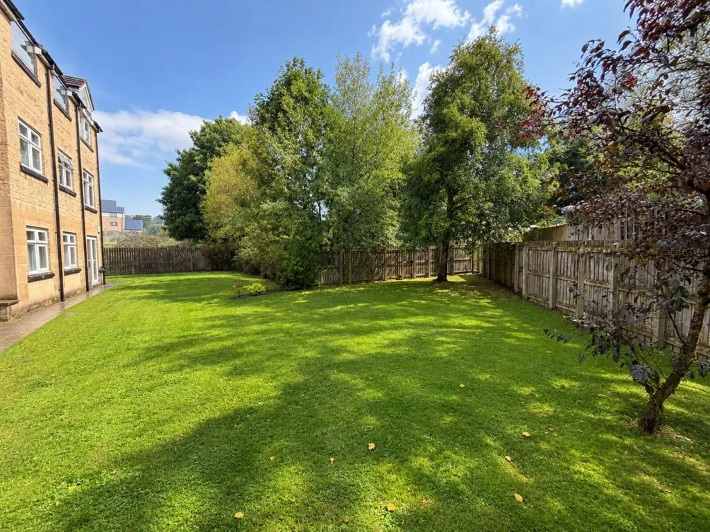 The Plantations, Bradford, BD12, photo 15