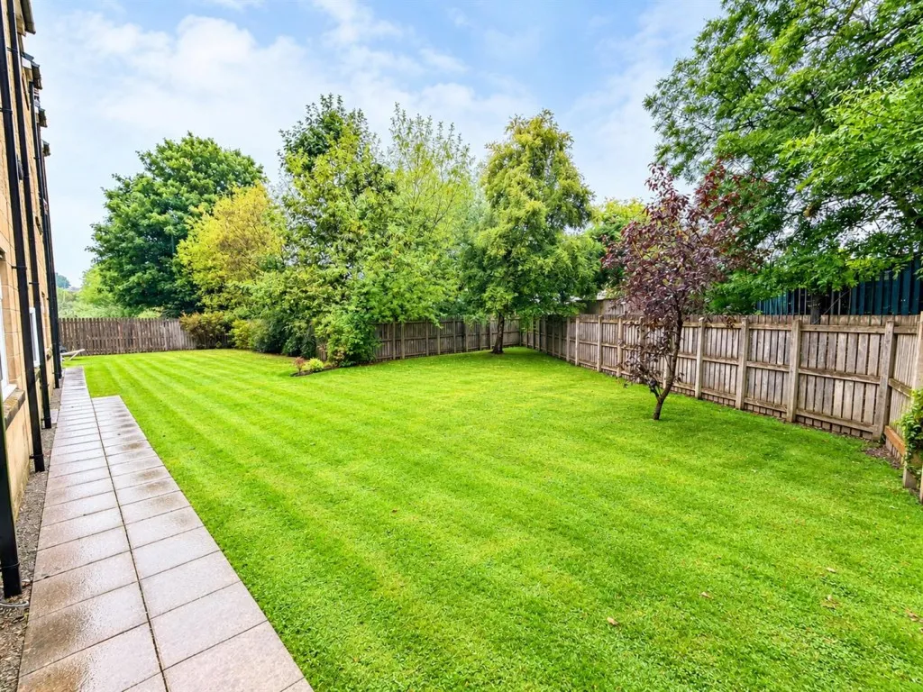 The Plantations, Bradford, BD12, photo 14