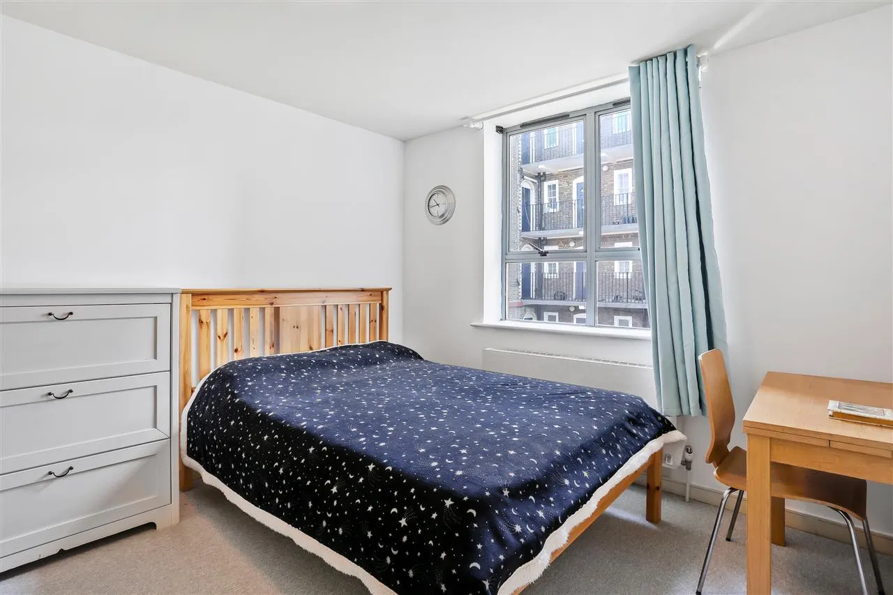Seven Sisters Road, London, photo 4