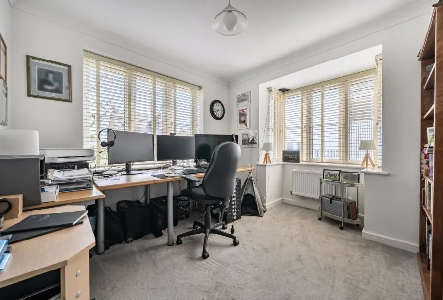 Spitfire Drive, Witney, OX29, photo 6