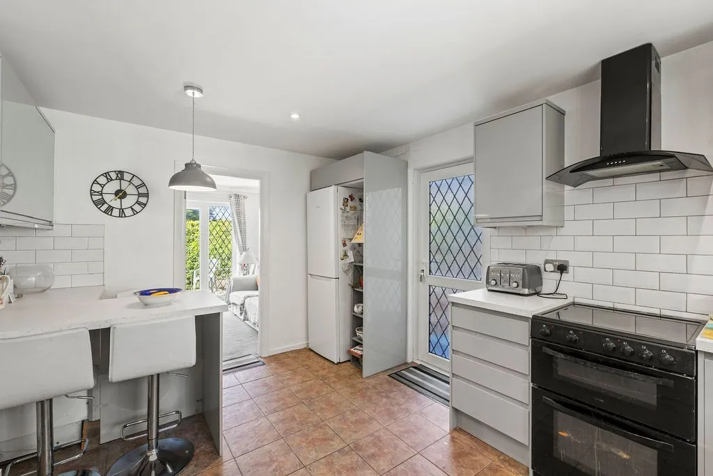 Cambridge Gardens, Langland, SA3, photo 8