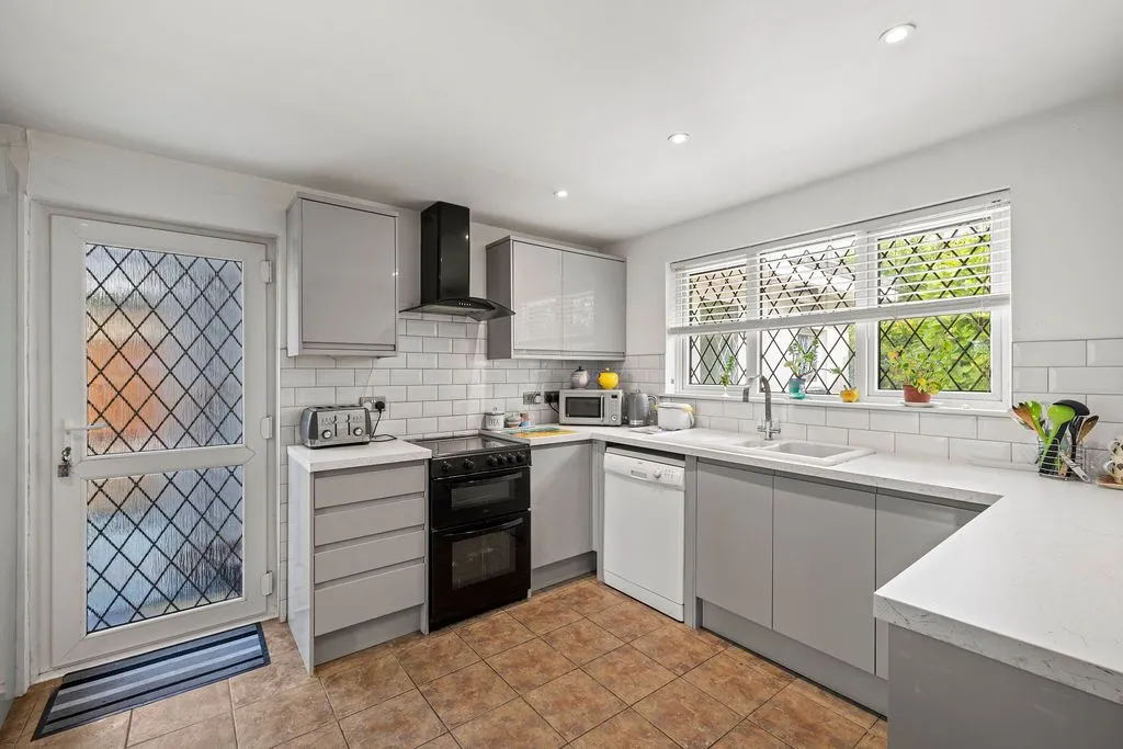 Cambridge Gardens, Langland, SA3, photo 6