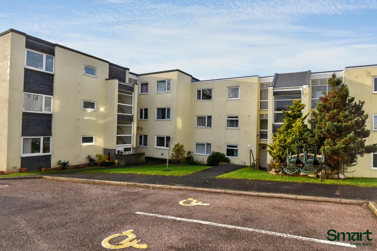 2 bed flat for sale, Coates Road, Exeter, EX2
