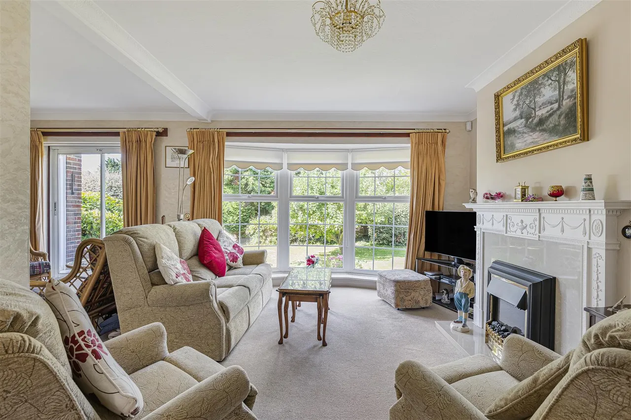 Fairways Close, Seaford, photo 2