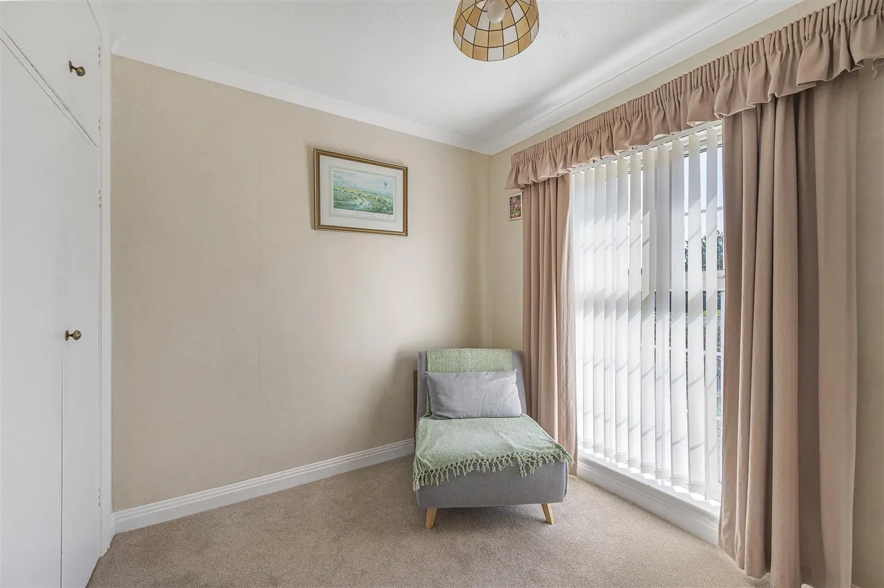 Fairways Close, Seaford, photo 18
