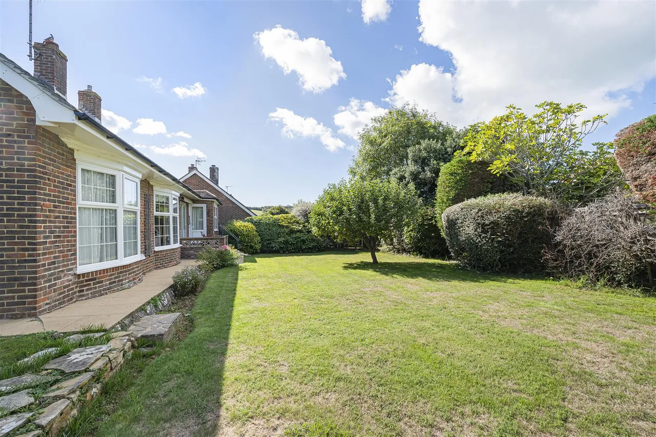 Fairways Close, Seaford, photo 31