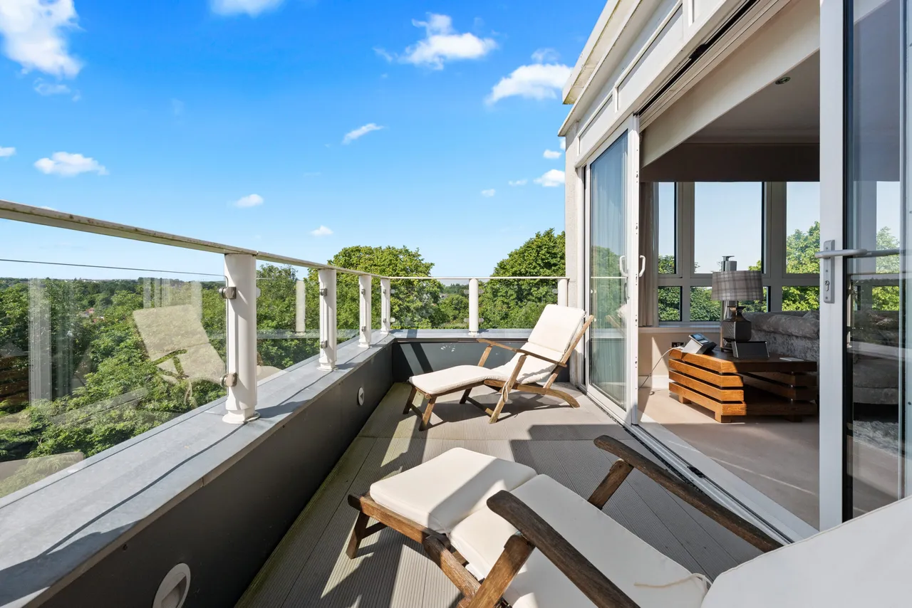 Sandringham Court, Newton Mearns, photo 4
