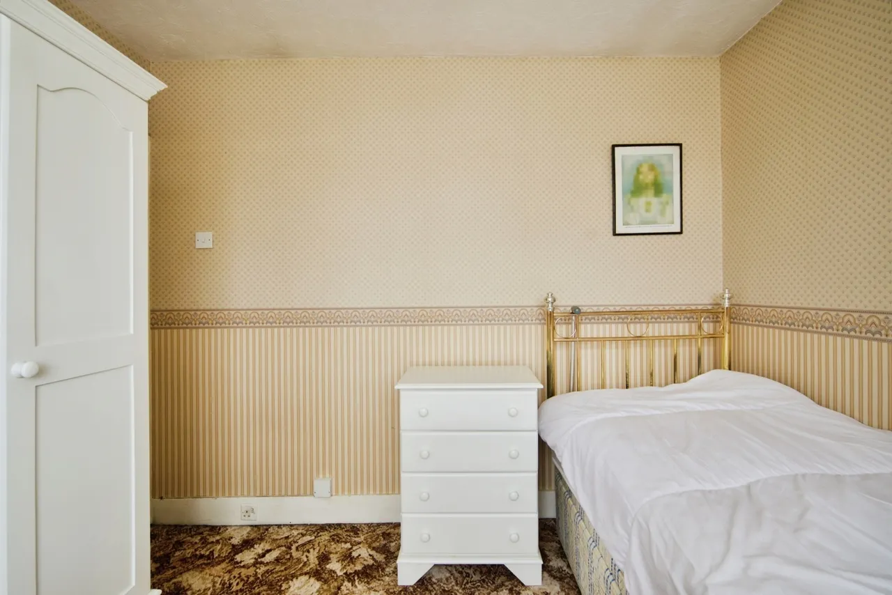 Eastbury Road, Romford, Essex, RM7, photo 7