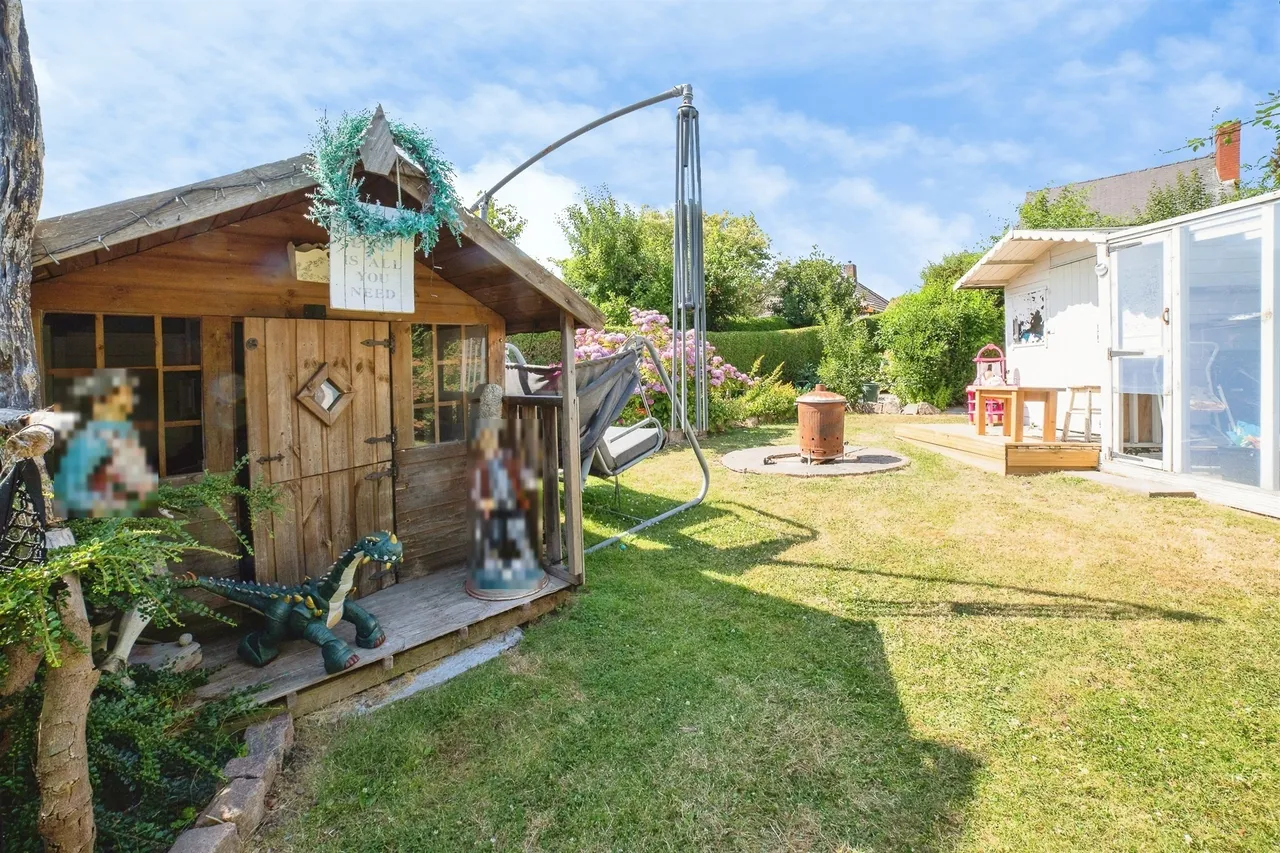 Mansfield Road, South Normanton, DE55, photo 31