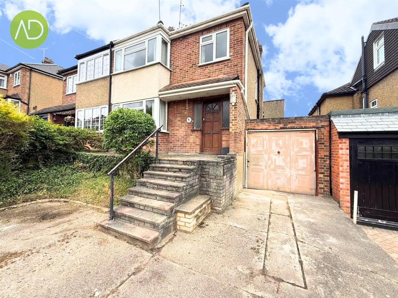 3 bed house for sale — Pecks Hill Nazeing, Waltham Abbey EN9 2NX