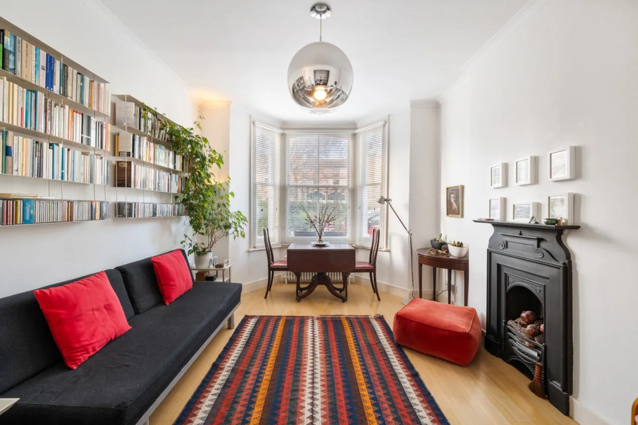 1 bed flat for sale — Tetcott Road, Chelsea