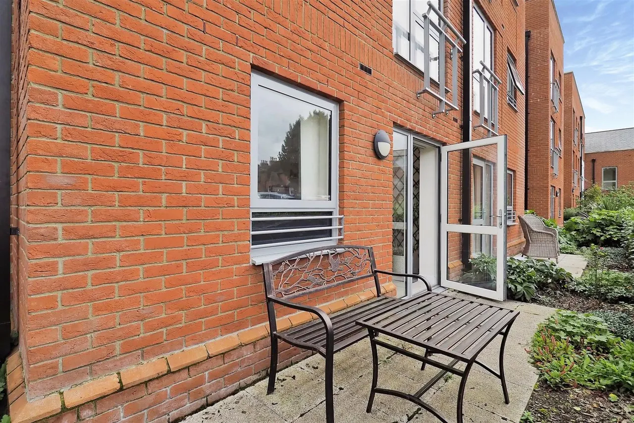 Endless Street, Salisbury, SP1, photo 4