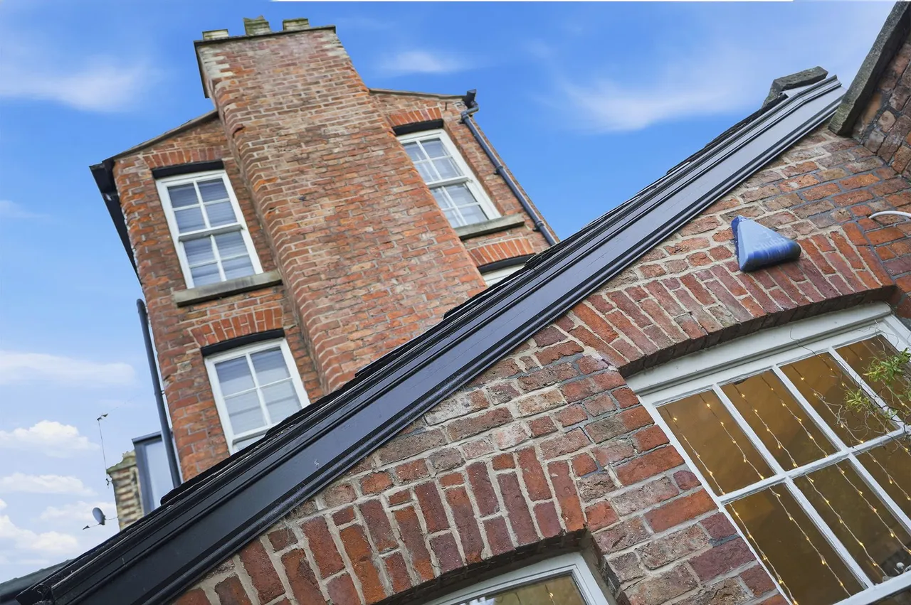 Prestbury Road, Macclesfield, photo 12