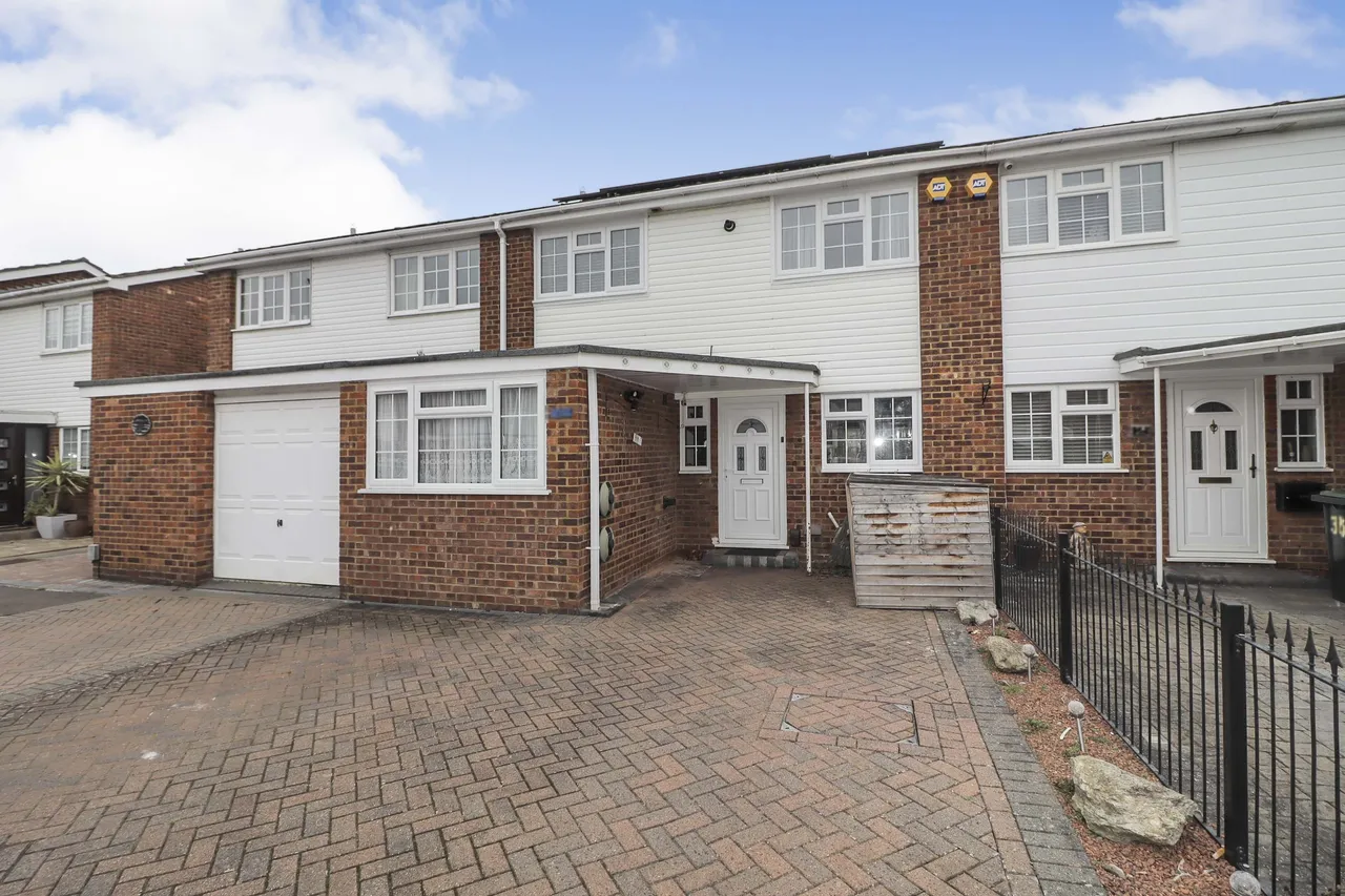 4 bed house for sale — Hitchmead Road, Biggleswade, Bedfordshire, SG18