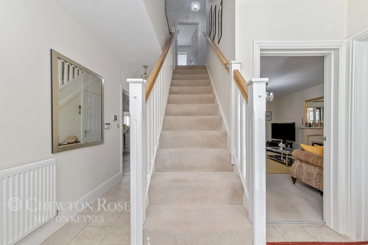 Folkes Road, Wootton, photo 7