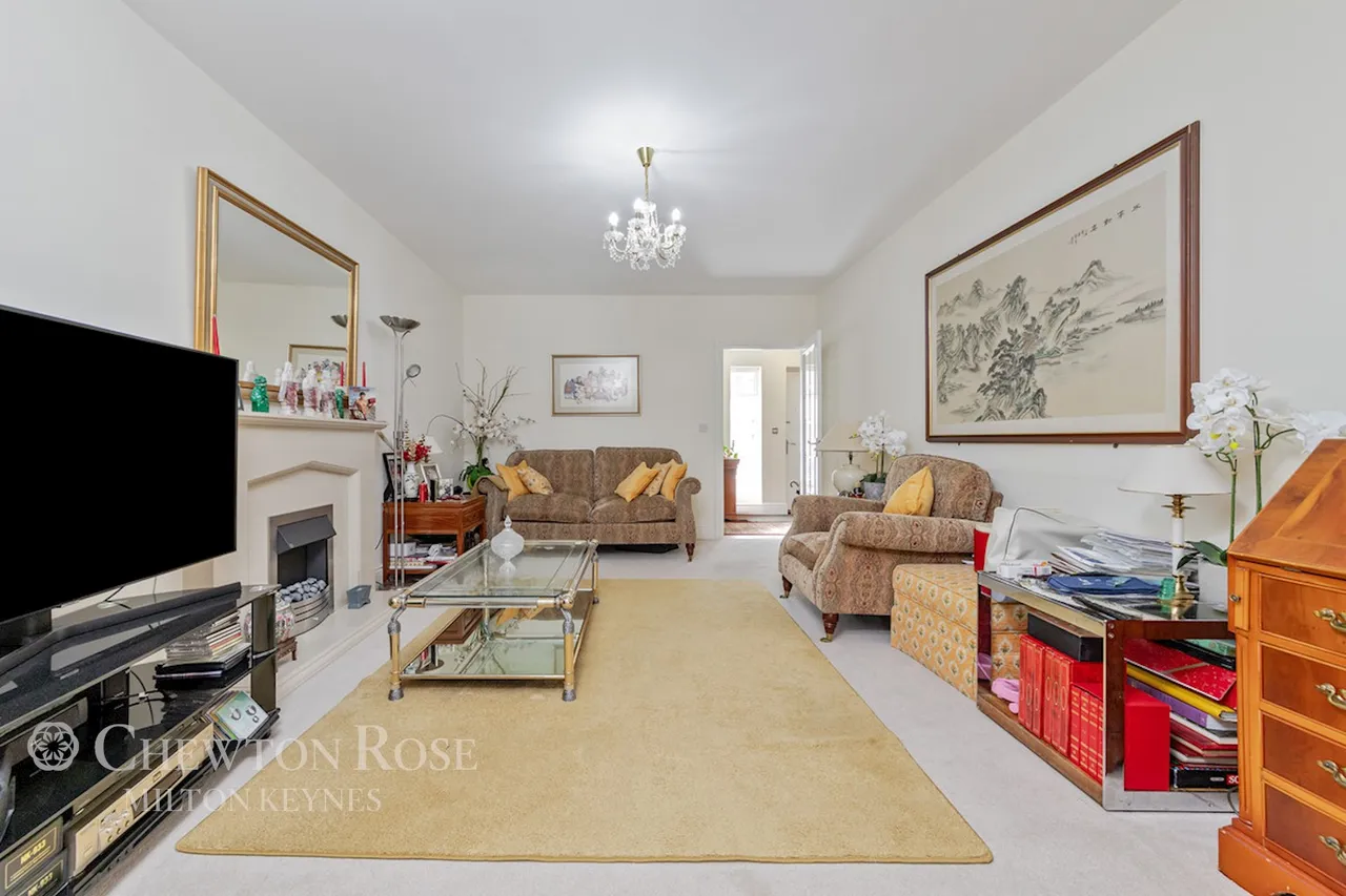 Folkes Road, Wootton, photo 9