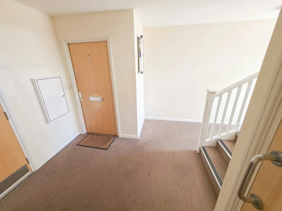 Chertsey Road, Lower F, photo 11