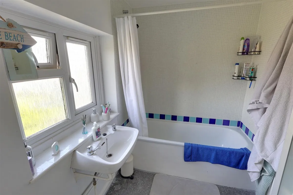 Vauxhall, Newent, GL18, photo 11