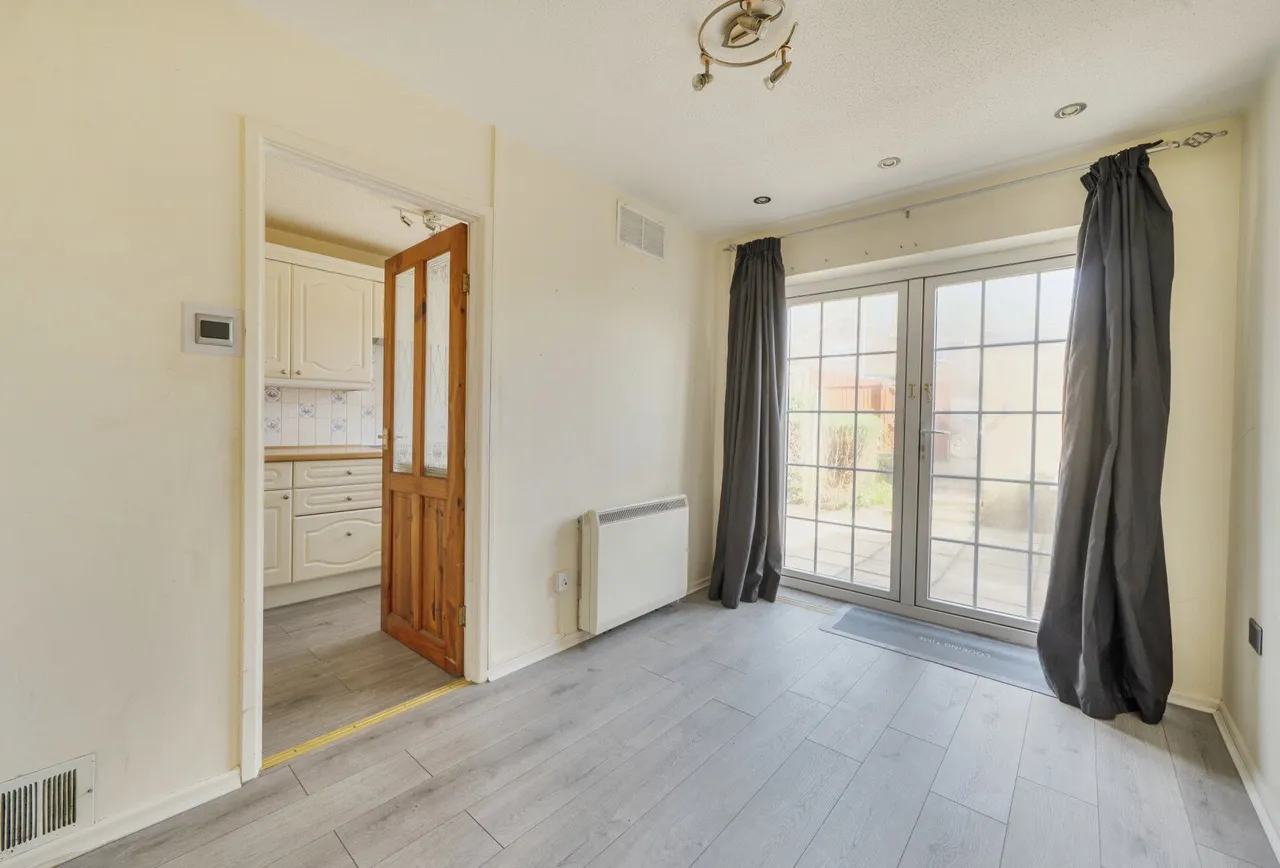 Roman Hackle Avenue, Gloucestershire, Wymans Brook, GL50 4RF, photo 4