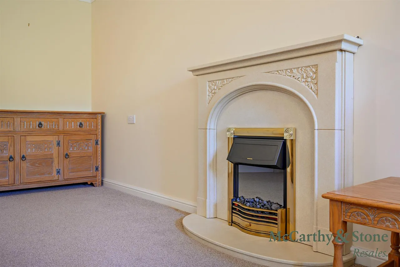 Buckingham Road, Brackley, NN13, photo 7