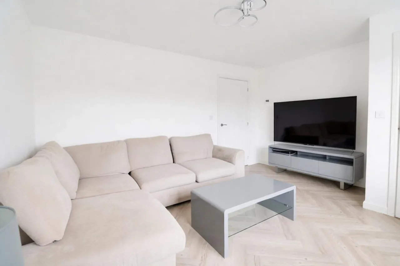 Bellis Court, Stafford, photo 3