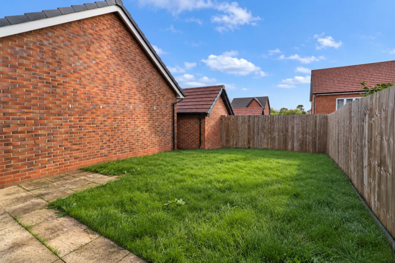 Bellis Court, Stafford, photo 16