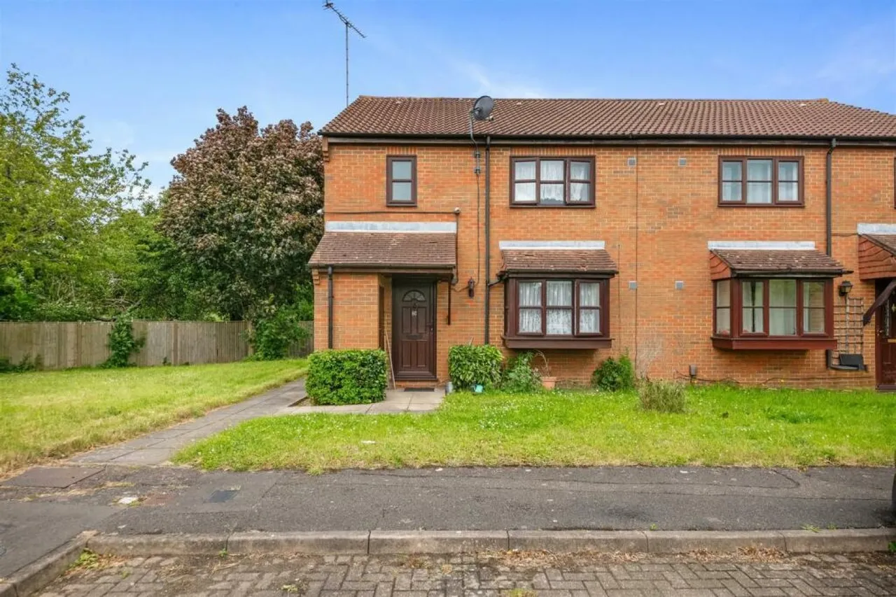 1 bed house for sale — Boltons Lane, Harlington