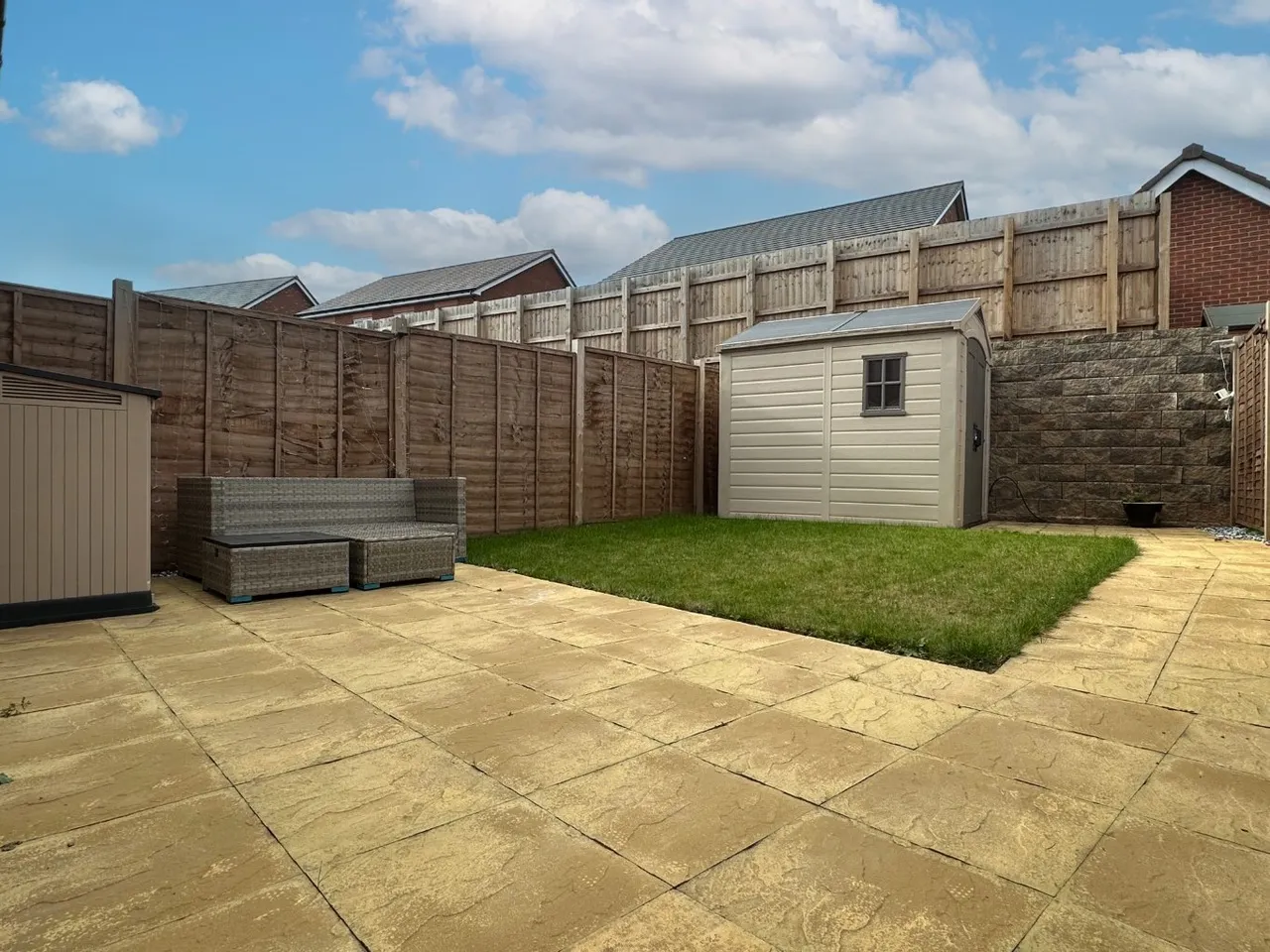 Deemers Stile, Deemers Stile, Redhill TF2 9WR, photo 19