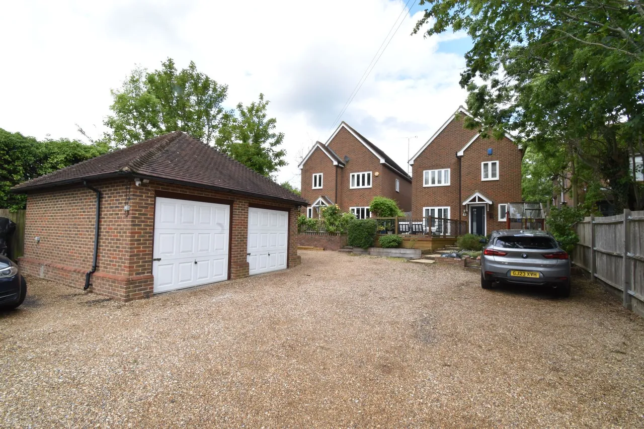 Station Road, Harrietsham, photo 16