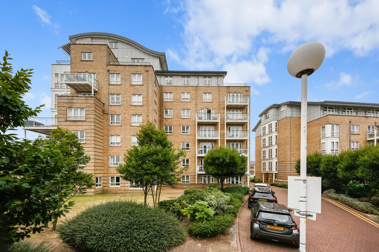 St. Davids Square, London, E14, photo 14