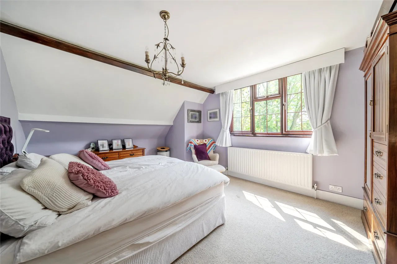 London Road, Send, GU23, photo 17
