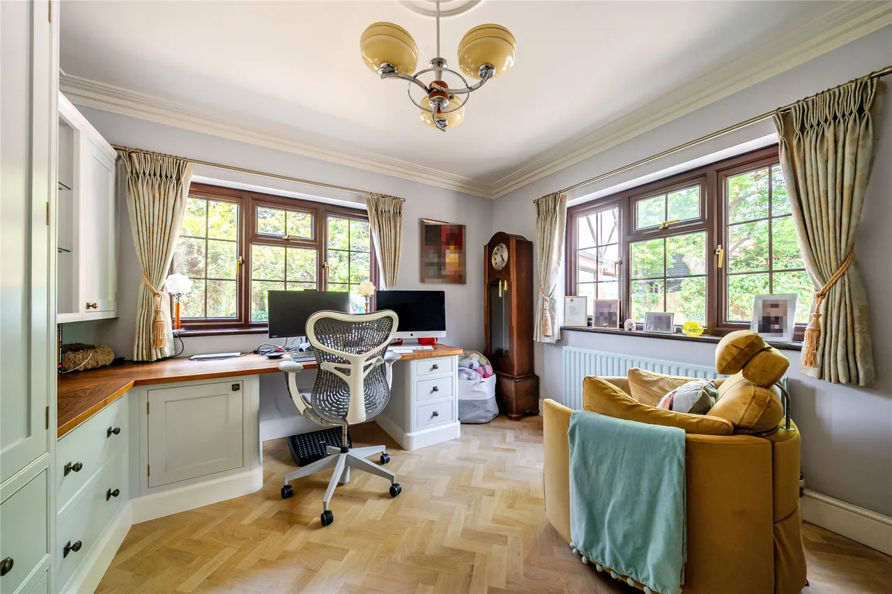 London Road, Send, GU23, photo 11