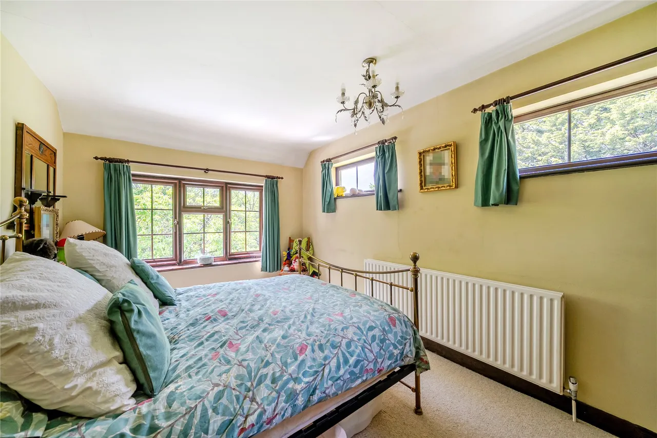 London Road, Send, GU23, photo 19