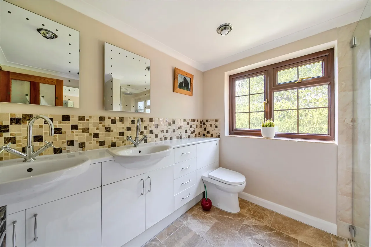 London Road, Send, GU23, photo 20