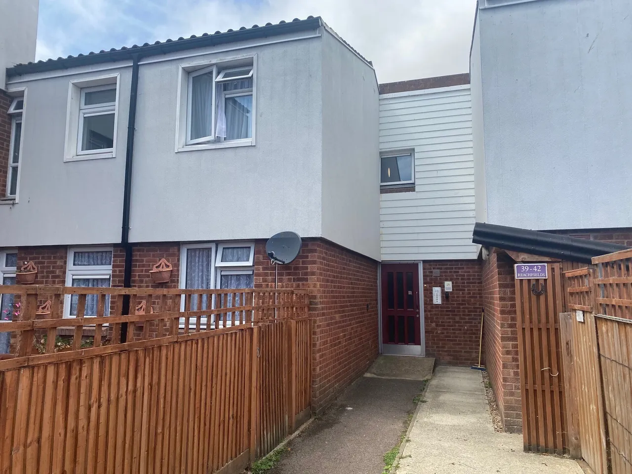 2 bed flat to rent — Reachfields, Hythe