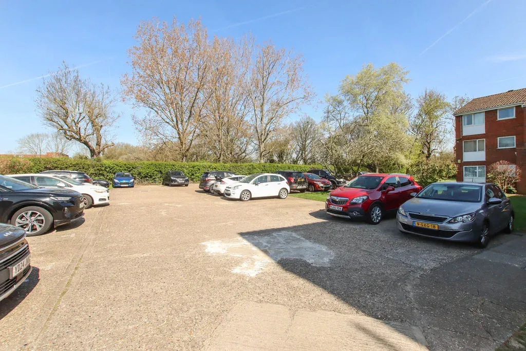 Nightingale Walk, Hemel Hempstead, Hertfordshire, HP2 7QX, photo 12