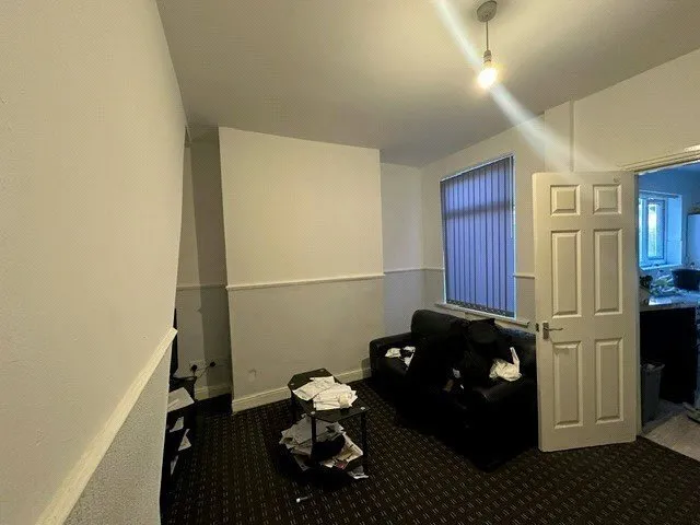 Essex Street, MIDDLESBROUGH, Cleveland, TS1, photo 4