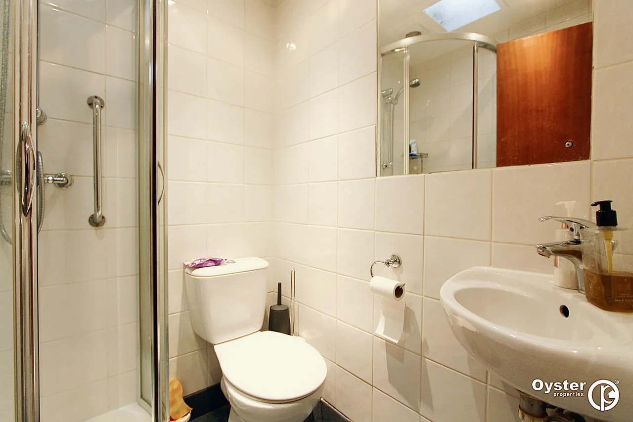 Oak Lodge Close, Stanmore, HA7, photo 8