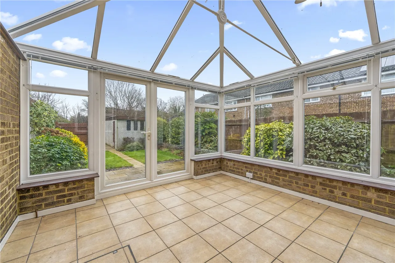Wordsworth Road, Hampton, TW12 1ET, photo 9