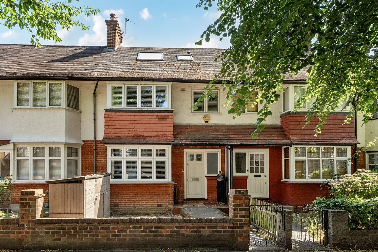 4 bed house for sale — Park Drive, Acton, London, W3
