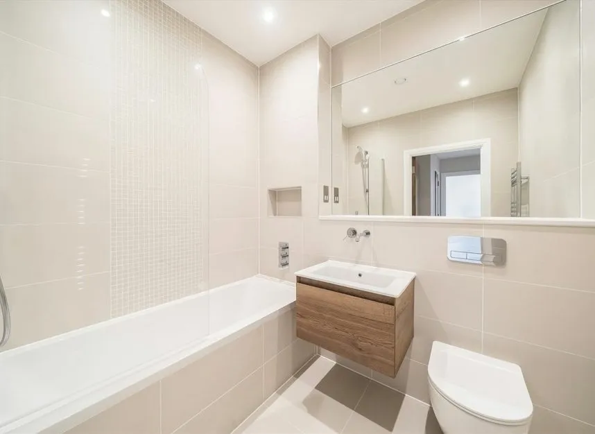 Merton Road, South Wimbledon, SW19, photo 5