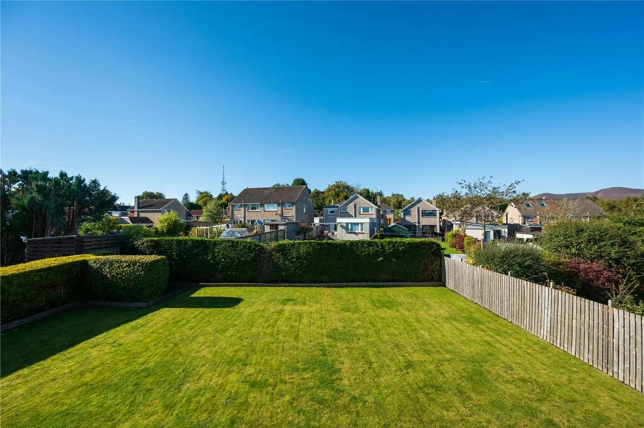Broomhill Avenue, Penicuik, EH26, photo 18