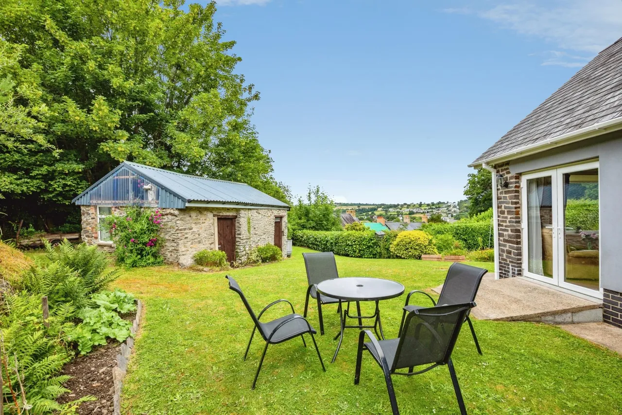 Penlon Road, Newcastle Emlyn, SA38, photo 14